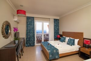 Sunrise Resort superior double room